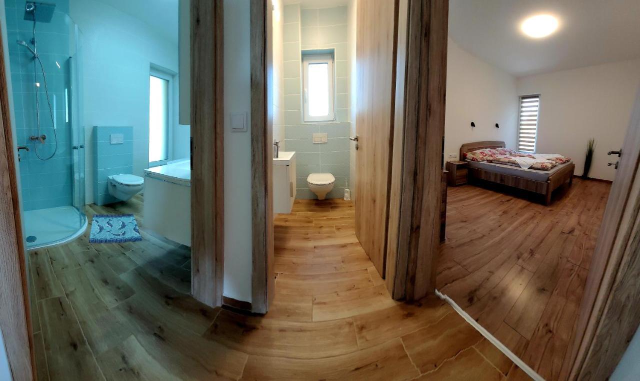 Appartamento Zea Apartmanhaz Balatonfenyves Esterno foto