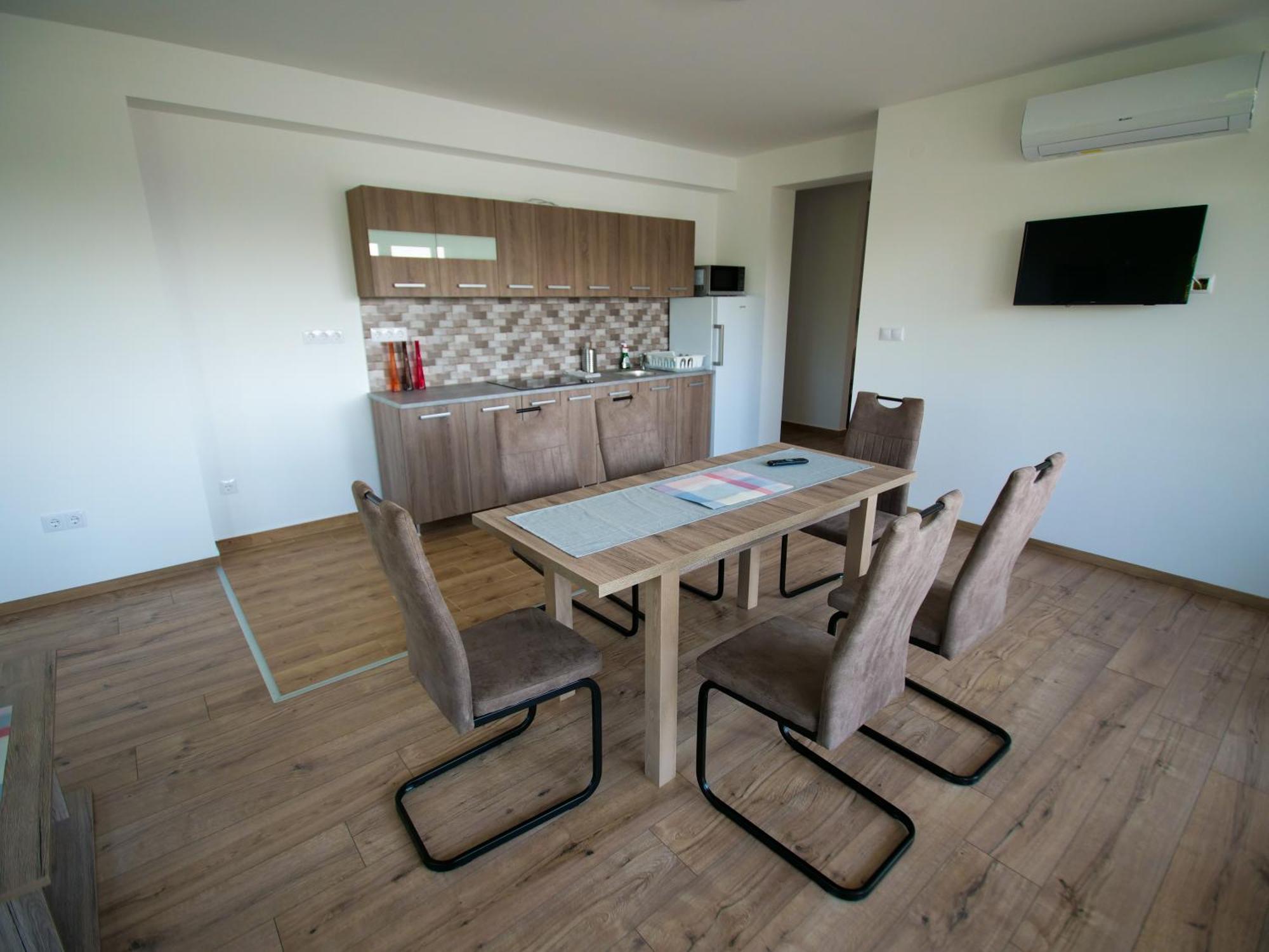 Appartamento Zea Apartmanhaz Balatonfenyves Esterno foto