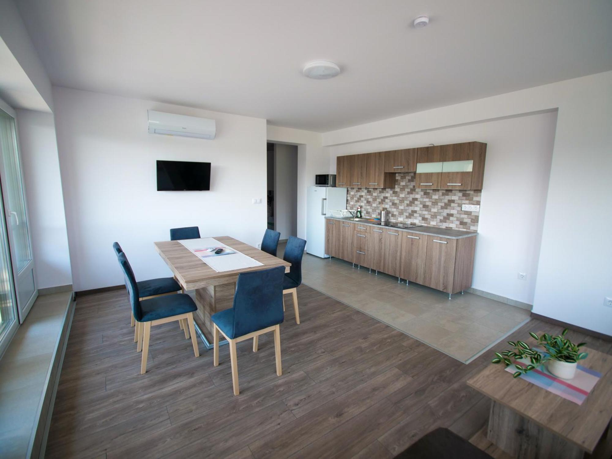 Appartamento Zea Apartmanhaz Balatonfenyves Esterno foto
